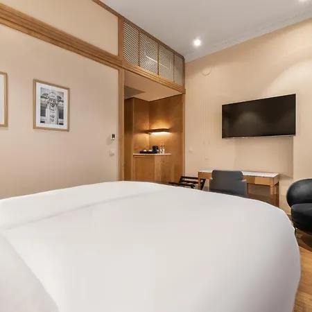 Grand Union Eurostars Готель