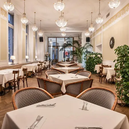 Готель Grand Union Eurostars 4*