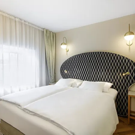 Grand Union Eurostars Готель 4*