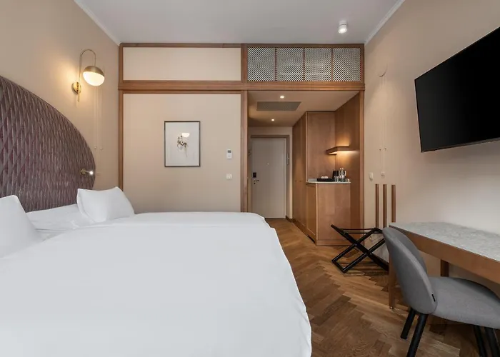 Grand Union Eurostars فندق 4*