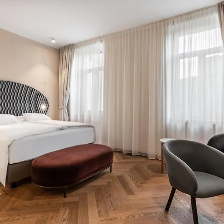 Grand Union Eurostars ホテル 4*